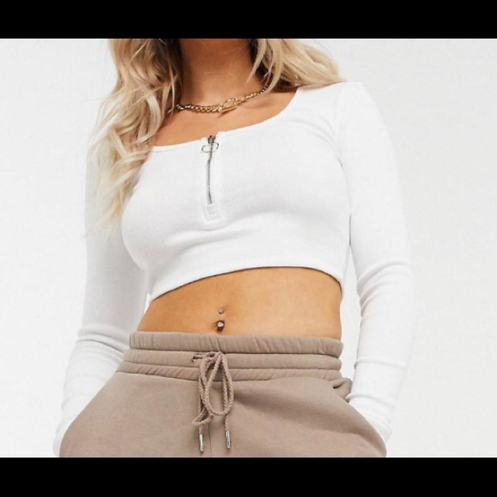 basic long sleeve crop top with front zip in white